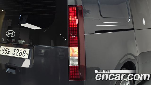 Hyundai Staria 2022 — photo 9