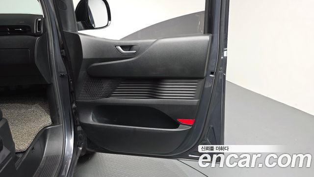 Hyundai Staria 2022 — photo 15