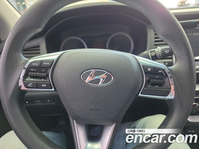 Hyundai Sonata 2018 — photo 11