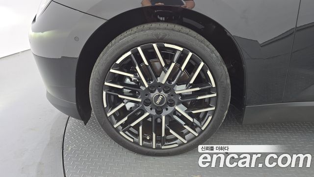 Mini Cooper 2024 — photo 5