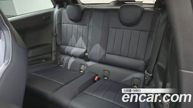Mini Cooper 2024 — photo 17