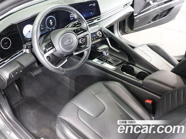 Hyundai AVANTE 2023 — photo 16