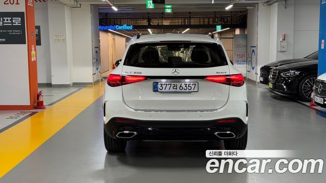Mercedes-Benz GLC-Class 2026 — photo 4