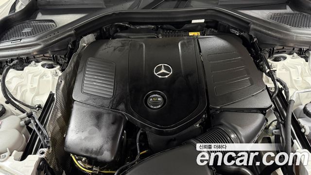 Mercedes-Benz GLC-Class 2026 — photo 6