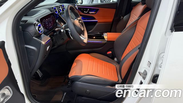 Mercedes-Benz GLC-Class 2026 — photo 15