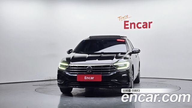Volkswagen Jetta 2021 — photo 3