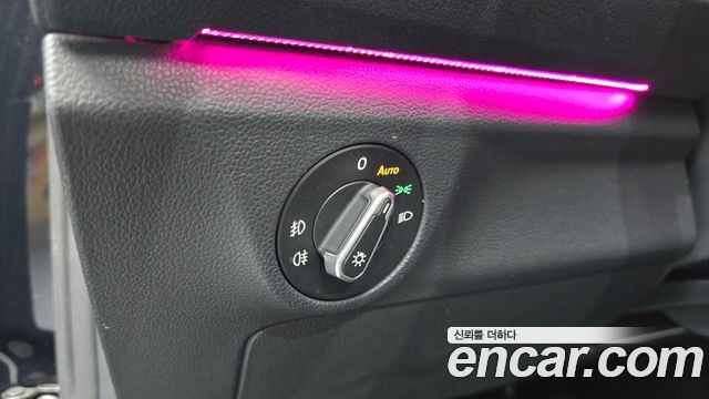 Volkswagen Jetta 2021 — photo 20