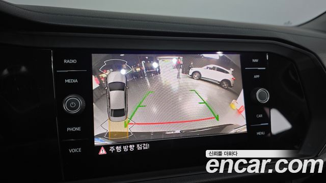 Volkswagen Jetta 2021 — photo 22