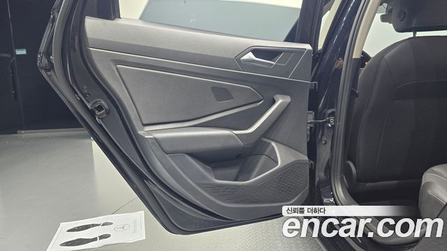 Volkswagen Jetta 2021 — photo 15