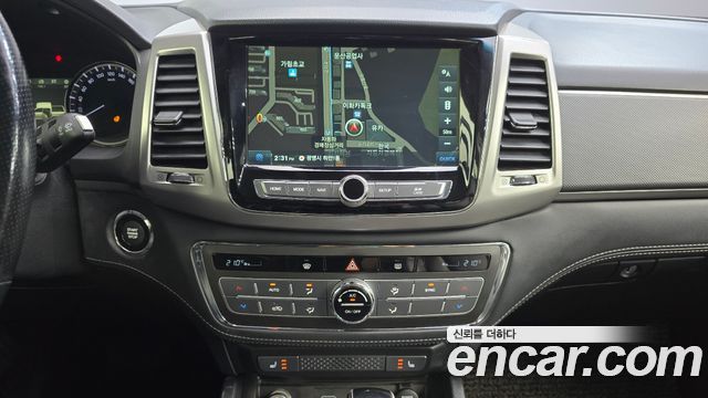 KG Mobility Rexton 2018 — photo 18