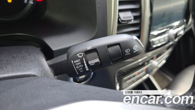 KG Mobility Rexton 2018 — photo 25