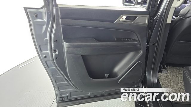 KG Mobility Rexton 2018 — photo 15