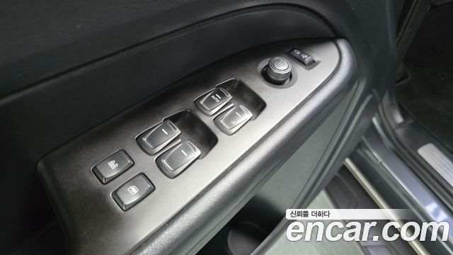 KG Mobility Rexton 2018 — photo 27