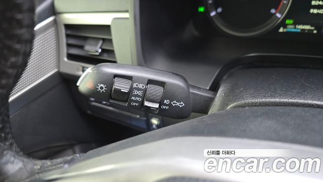KG Mobility Rexton 2018 — photo 28