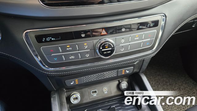 KG Mobility Rexton 2018 — photo 29