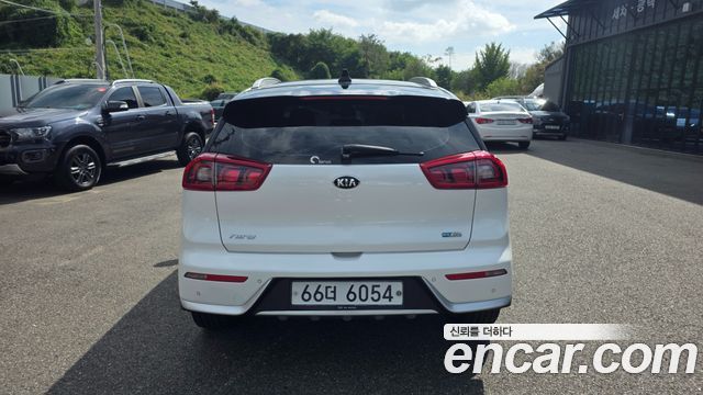 Kia Niro 2017 — photo 5