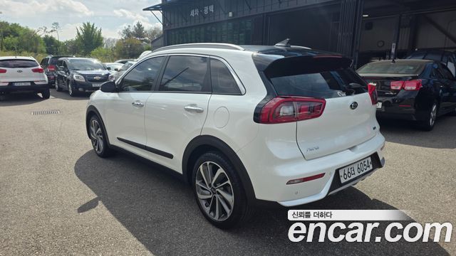 Kia Niro 2017 — photo 6