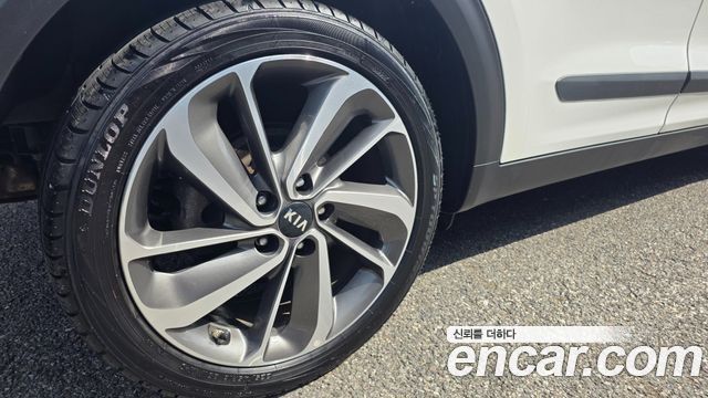 Kia Niro 2017 — photo 17