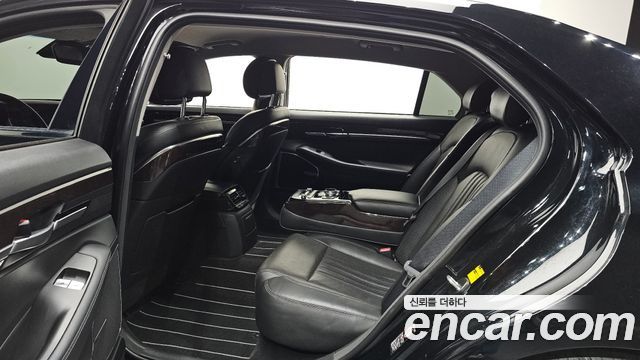 Genesis EQ900 2016 — photo 18