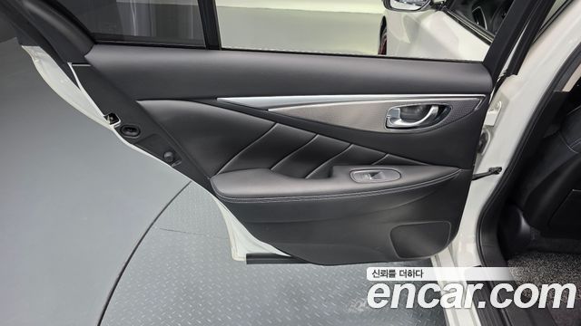 Infiniti Q50 2016 — photo 15