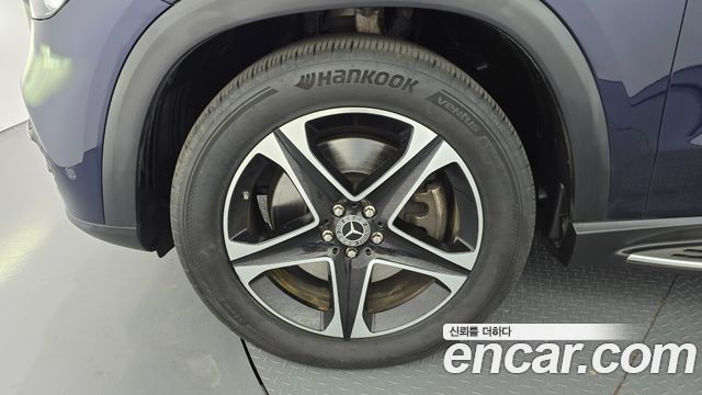 Mercedes-Benz GLE-Class 2021 — photo 5