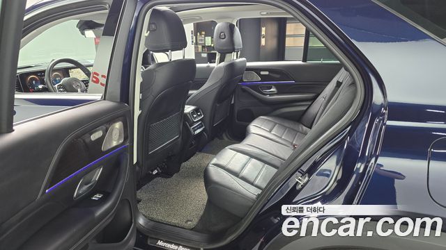 Mercedes-Benz GLE-Class 2021 — photo 17