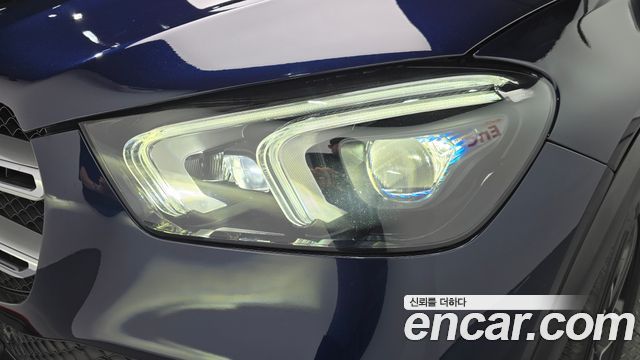 Mercedes-Benz GLE-Class 2021 — photo 8
