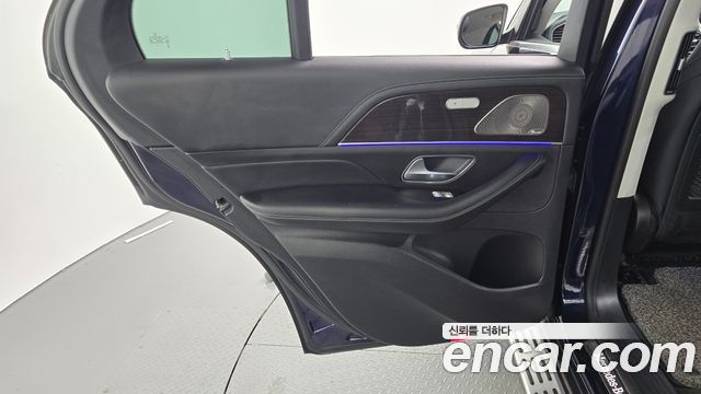 Mercedes-Benz GLE-Class 2021 — photo 15