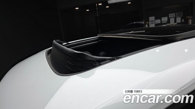 Audi Q4 e-tron 2023 — photo 25