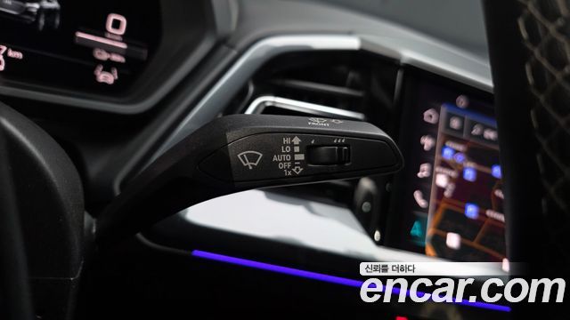Audi Q4 e-tron 2023 — photo 30