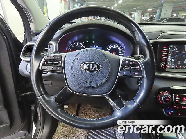 Kia Sorento 2019 — photo 8