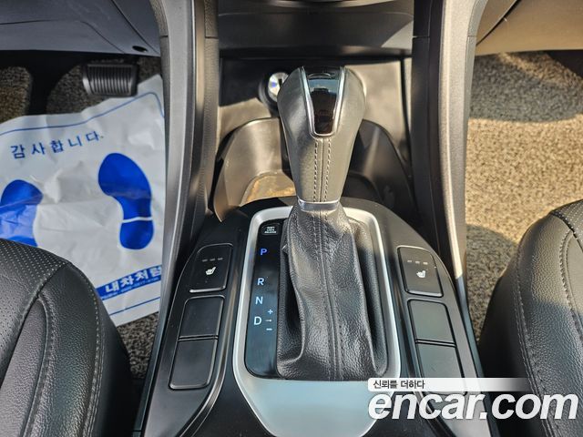 Hyundai Santafe 2016 — photo 9