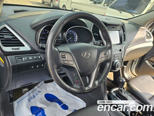 Hyundai Santafe 2016 — photo 19