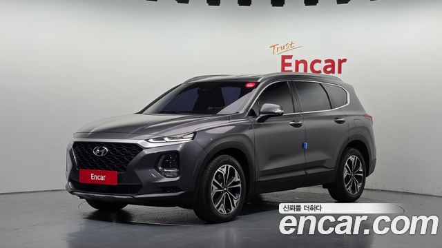 Hyundai Santafe 2019 — photo 1