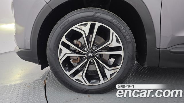 Hyundai Santafe 2019 — photo 5