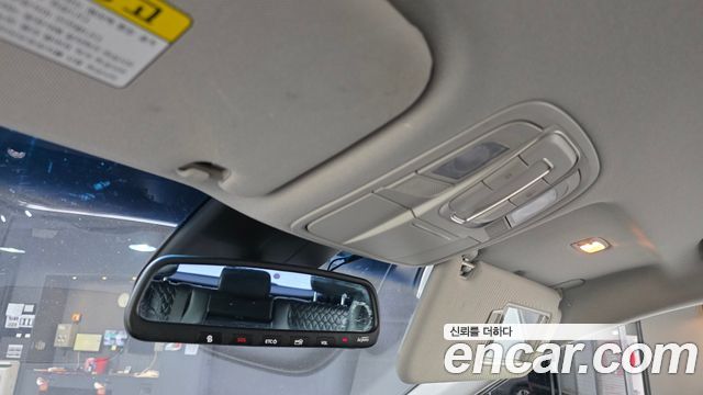 Hyundai Santafe 2019 — photo 18