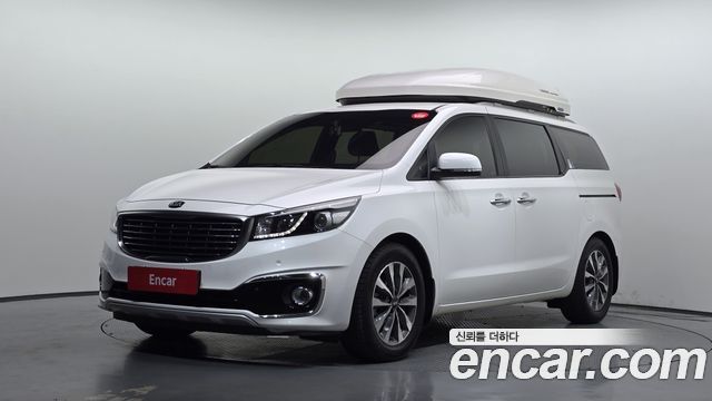 Kia Canival 2015 — photo 1