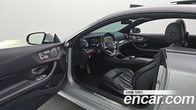 Mercedes-Benz E-Class 2017 — photo 13