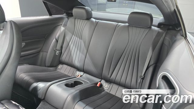 Mercedes-Benz E-Class 2017 — photo 17