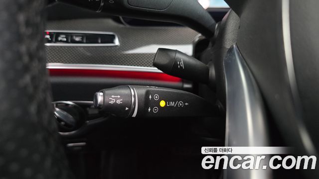 Mercedes-Benz E-Class 2017 — photo 28