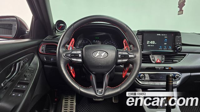 Hyundai i30 2019 — photo 19