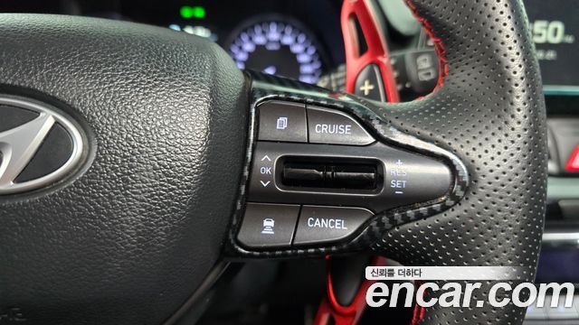Hyundai i30 2019 — photo 22