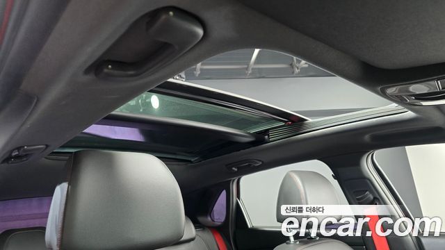 Hyundai i30 2019 — photo 23