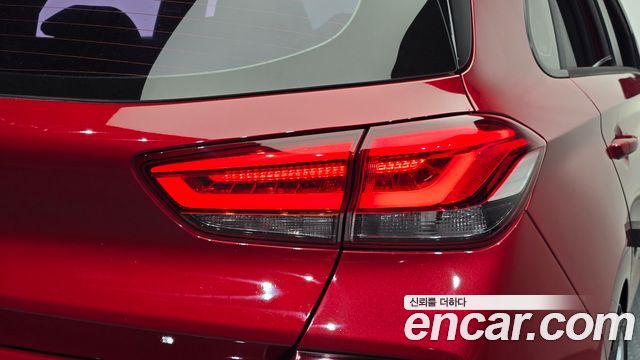 Hyundai i30 2019 — photo 9