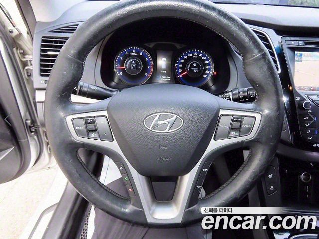 Hyundai i40 2012 — photo 8