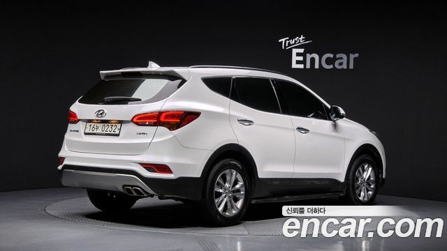 Hyundai Santafe 2016 — photo 2