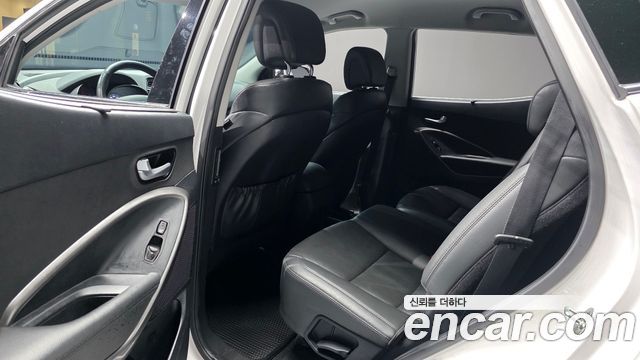 Hyundai Santafe 2016 — photo 12