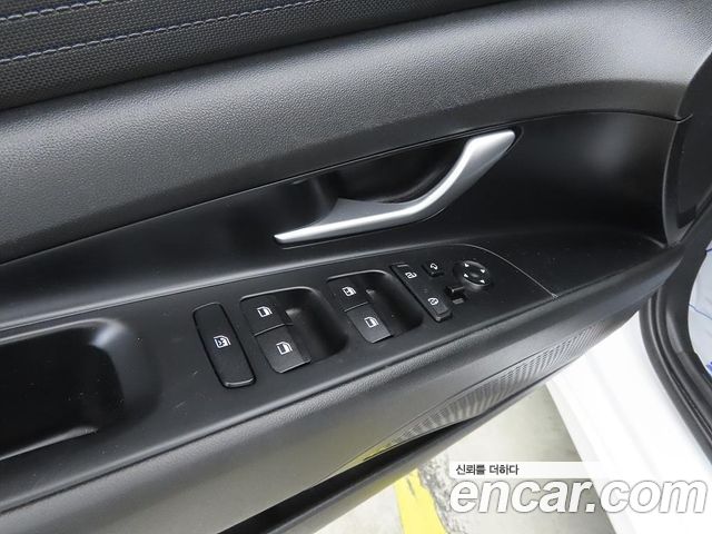 Hyundai AVANTE 2022 — photo 11