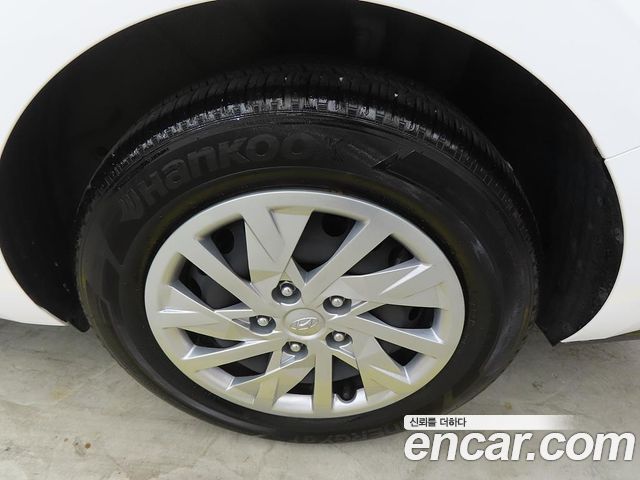 Hyundai AVANTE 2022 — photo 20
