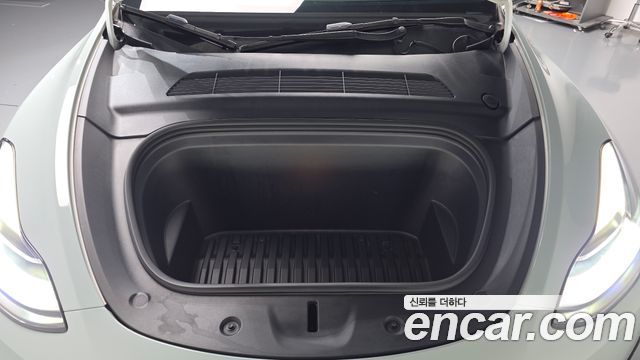 Tesla Model Y 2022 — photo 6